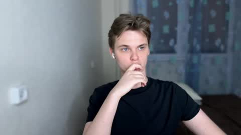 Snapshot of lucas_dany chatting on December 10, 2024, 12:27 pm Lucas Gill online show from December 10, 2024, 12:27 pm