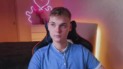 Snapshot of lucas_dany chatting on September 10, 2025, 2:44 am Lucas Gill online show from September 10, 2025, 2:44 am