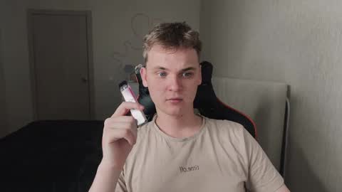 Snapshot of lucas_dany chatting on September 18, 2025, 2:57 am Lucas Gill online show from September 18, 2025, 2:57 am