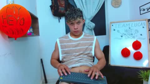 Lucas Luxx online show from November 29, 2025, 2:31 pm