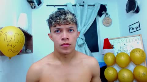 Lucas Luxx online show from December 17, 2025, 12:00 pm