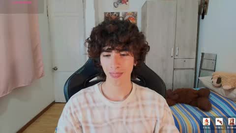 lucas_xo online show from January 6, 2026, 2:26 am