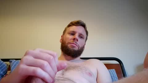 lucasb_87 online show from December 17, 2024, 10:55 am