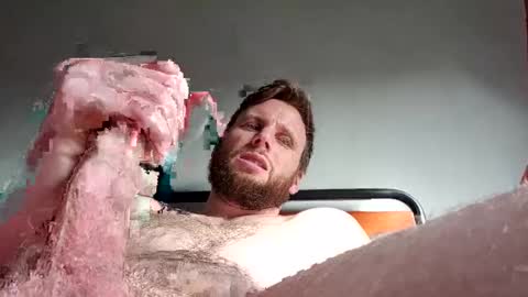 lucasb_87 online show from February 17, 2025, 1:42 pm