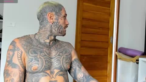 lucasexclusive online show from September 24, 2025, 10:18 am