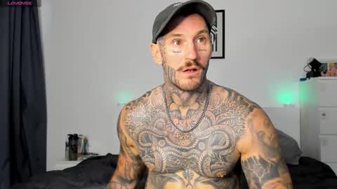 lucasexclusive online show from November 1, 2025, 7:21 am