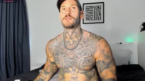 lucasexclusive online show from November 4, 2025, 6:56 am