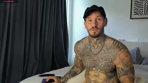 lucasexclusive online show from January 18, 2026, 4:27 am