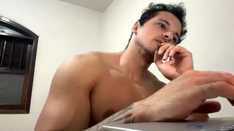 lucasfit24 online show from February 18, 2025, 11:22 am