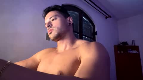 lucasfit24 online show from March 4, 2025, 1:28 pm