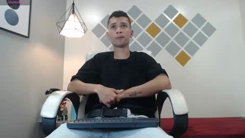 Snapshot of lucasssmith11 chatting on January 17, 2026, 11:37 am LucassSmith11 online show from January 17, 2026, 11:37 am