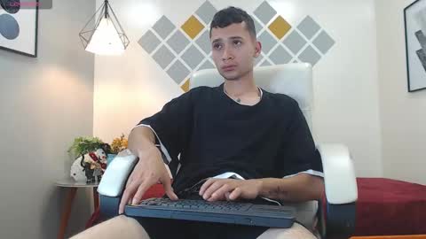 Snapshot of lucasssmith11 chatting on January 19, 2026, 12:09 pm LucassSmith11 online show from January 19, 2026, 12:09 pm