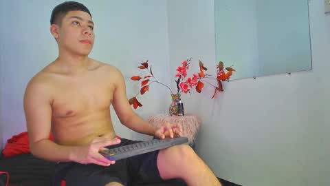 LUCAS TORREZ online show from December 5, 2025, 4:10 am