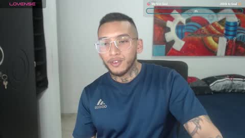 Snapshot of lucavanden chatting on October 28, 2025, 10:45 pm Luca Vanden online show from October 28, 2025, 10:45 pm