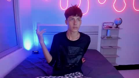 Luccas Ferreira online show from November 16, 2025, 7:08 pm