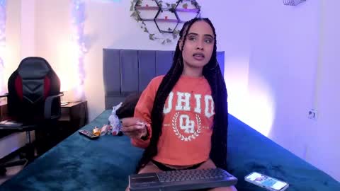 Snapshot of lucerop_ chatting on April 10, 2026, 3:23 am Lucero online show from April 10, 2026, 3:23 am