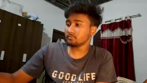 Snapshot of luci_ri chatting on May 1, 2026, 2:43 pm luci_ri online show from May 1, 2026, 2:43 pm