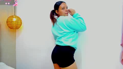 LUCIA  online show from September 12, 2025, 1:00 pm