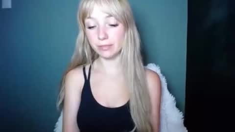 Lucy online show from September 11, 2025, 2:39 pm