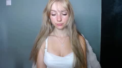 Lucy online show from September 13, 2025, 8:03 am