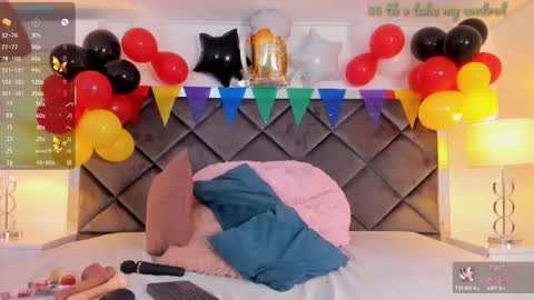 Lucia online show from September 26, 2025, 12:09 pm