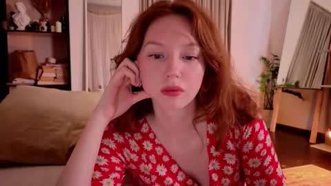 Lucia online show from September 20, 2025, 4:08 pm