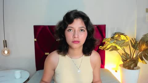 Snapshot of luciaferrero chatting on October 7, 2025, 12:52 am LuciaFerrero online show from October 7, 2025, 12:52 am