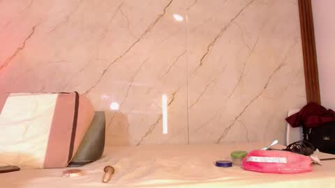 Snapshot of lucianaamorena chatting on December 19, 2025, 11:12 pm Luciana Morena online show from December 19, 2025, 11:12 pm