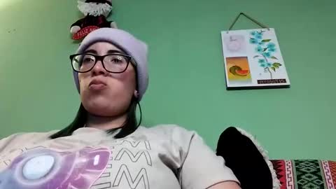 Snapshot of lucianacapisce chatting on February 18, 2025, 7:09 pm Dani 3 online show from February 18, 2025, 7:09 pm