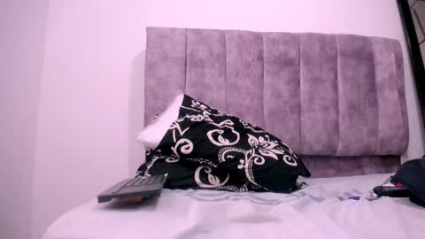 lucianahardmand online show from September 23, 2025, 6:33 pm