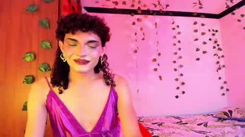 Snapshot of lucianromeo17 chatting on September 26, 2025, 7:23 am Lucy or Lucian 3 Come to my social Links3 online show from September 26, 2025, 7:23 am