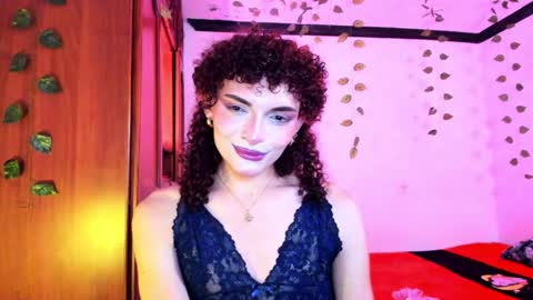 Snapshot of lucianromeo17 chatting on November 30, 2025, 6:06 am Lucy or Lucian 3 Come to my social Links3 online show from November 30, 2025, 6:06 am