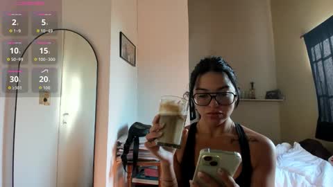 luciaxluna online show from January 14, 2026, 12:22 pm