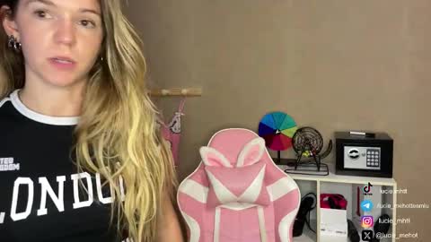 Lucie hot follow me on  online show from September 18, 2025, 7:05 pm