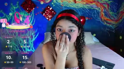 Lucie - online show from October 1, 2025, 7:09 pm