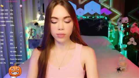 MimiFors online show from October 24, 2025, 3:30 pm