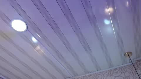 Luci online show from November 5, 2025, 8:09 pm