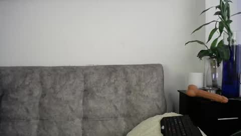 luciiana online show from April 29, 2026, 3:49 pm