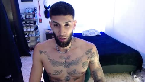 luciifer_hills online show from January 1, 2025, 3:03 pm