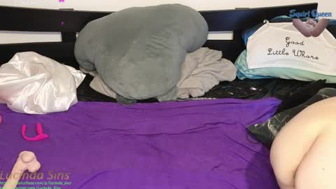 Lucinda online show from April 7, 2026, 5:08 am