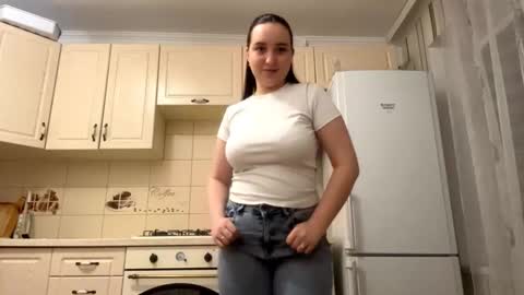 Sofia online show from November 21, 2025, 9:57 pm