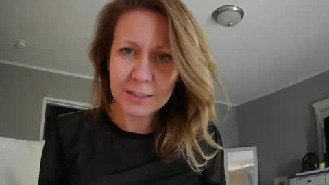 Snapshot of lucious_stace chatting on January 9, 2025, 6:04 pm lucious_stace online show from January 9, 2025, 6:04 pm