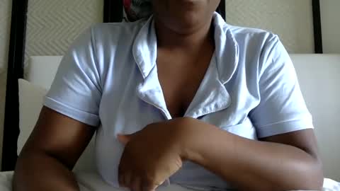 Kyla online show from February 21, 2025, 3:32 pm