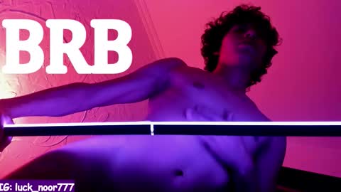 Snapshot of lucke_noor chatting on February 18, 2026, 11:06 am Noor online show from February 18, 2026, 11:06 am