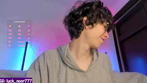 Snapshot of lucke_noor chatting on February 26, 2026, 3:11 pm Noor online show from February 26, 2026, 3:11 pm