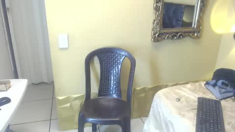 luckk_ online show from April 23, 2026, 6:14 am
