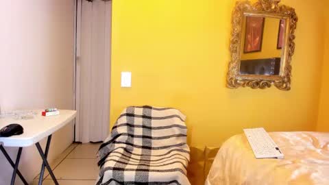 Snapshot of luckk_ chatting on June 16, 2026, 5:10 am luckk_ online show from June 16, 2026, 5:10 am