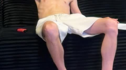 lucky_bme online show from April 29, 2026, 5:44 am