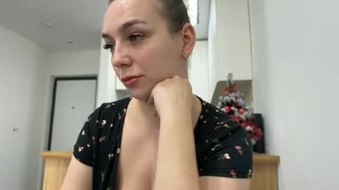 lucky_foryou_baby online show from January 14, 2026, 8:53 am