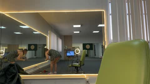 lucky_foryou_baby online show from March 30, 2026, 11:44 am